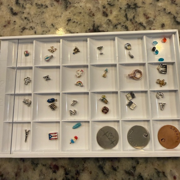 Origami Owl Jewelry - Origami Owl Assorted Charms and Plates